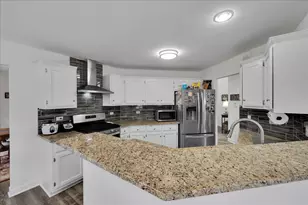 3424 Parliament Ln, Naperville, IL 60564 - Photo 14