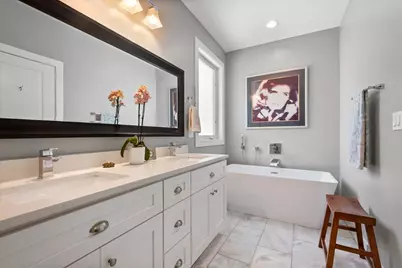 1130 Dewey Avenue, Evanston, IL 60202 - Photo 14