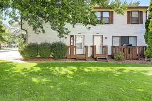 7724 W Douglas Ct, Frankfort, IL 60423 - Photo 1