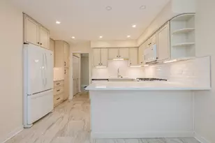 400 Park Ave, Highland Park, IL 60035 - Photo 2