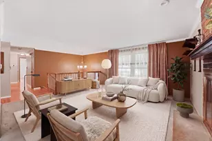 516 Janine Ln, Schaumburg, IL 60193 - Photo 2