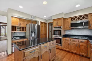 1659 Brittany Ln, Hoffman Estates, IL 60192 - Photo 6