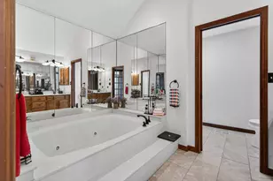 1659 Brittany Ln, Hoffman Estates, IL 60192 - Photo 20
