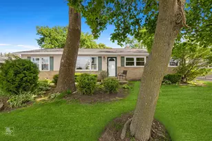 114 59th St, Willowbrook, IL 60527 - Photo 1
