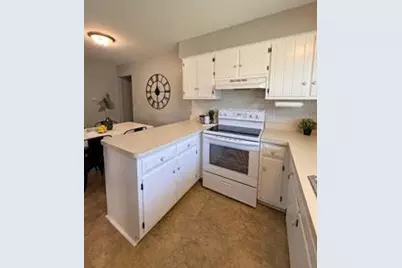 113 S Van Nortwick Avenue, Batavia, IL 60510 - Photo 6