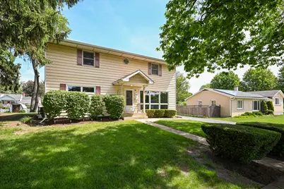114 W Berkshire Avenue, Lombard, IL 60148 - Photo 2