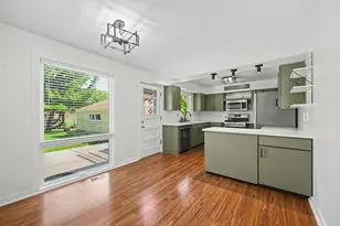 114 W Berkshire Ave, Lombard, IL 60148 - Photo 12