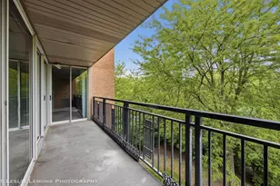 5950 Oakwood Dr, Lisle, IL 60532 - Photo 14