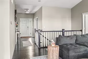 1012 Declaration Dr, Savoy, IL 61874 - Photo 8