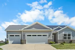 1012 Declaration Dr, Savoy, IL 61874 - Photo 4