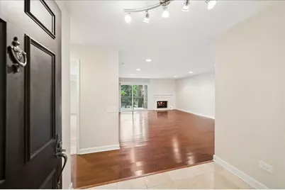 1740 Mission Hills Road #112, Northbrook, IL 60062 - Photo 2