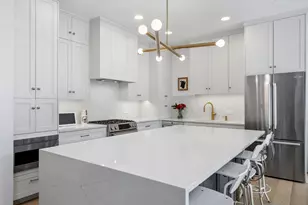 333 N Jefferson St, Chicago, IL 60661 - Photo 12