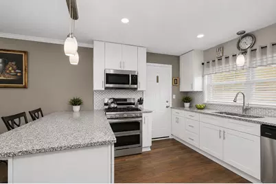 115 N Rose Avenue, Addison, IL 60101 - Photo 4