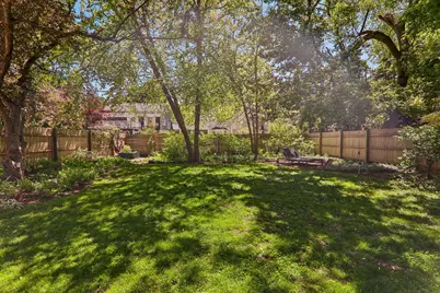2724 Simpson Street, Evanston, IL 60201 - Photo 32