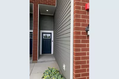 906 Gillespie Lane, Yorkville, IL 60560 - Photo 2