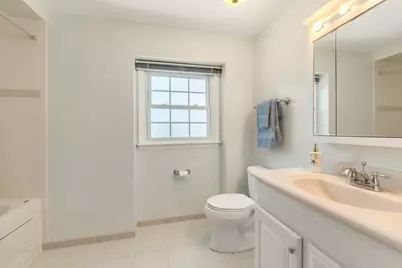 65 Regent Drive, Oak Brook, IL 60523 - Photo 22