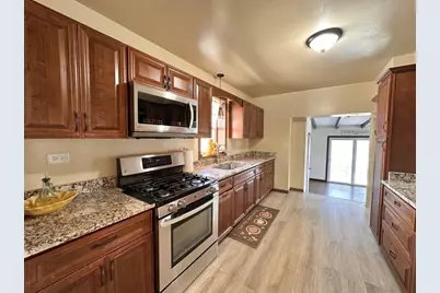 10021 Minnick Avenue, Oak Lawn, IL 60453 - Photo 8