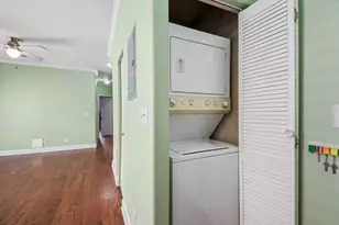 3573 W Lyndale St, Chicago, IL 60647 - Photo 8