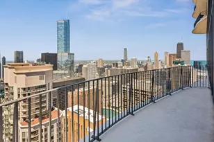 225 N Columbus Dr, Chicago, IL 60601 - Photo 34