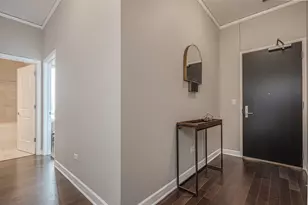 225 N Columbus Dr, Chicago, IL 60601 - Photo 8