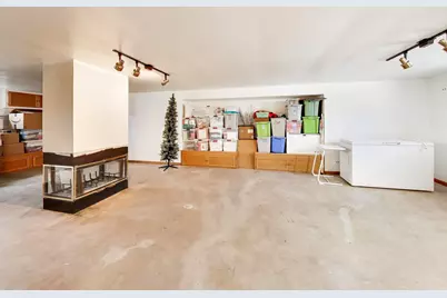 210 N 2nd Avenue, Villa Park, IL 60181 - Photo 20