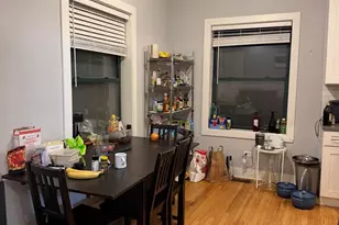 935 E 54th Pl, Chicago, IL 60615 - Photo 6
