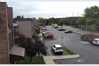 710 W Huntington Commons Road #3A, Mount Prospect, IL 60056 - Photo 10