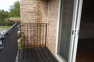 710 W Huntington Commons Rd, Mount Prospect, IL 60056 - Photo 8