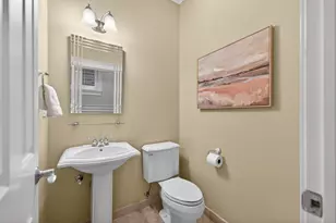 924 W Roscoe St, Chicago, IL 60657 - Photo 40