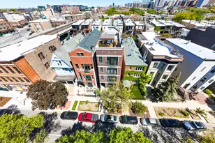 924 W Roscoe St, Chicago, IL 60657 - Photo 4