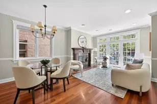 924 W Roscoe St, Chicago, IL 60657 - Photo 8
