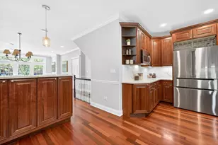 924 W Roscoe St, Chicago, IL 60657 - Photo 16