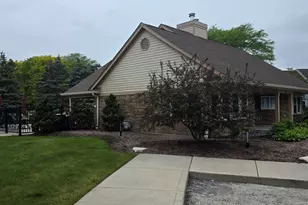225 Willow Pkwy, Buffalo Grove, IL 60089 - Photo 40