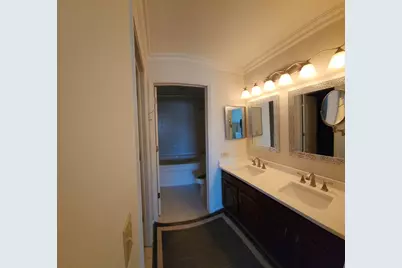 225 Willow Parkway, Buffalo Grove, IL 60089 - Photo 14