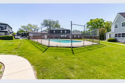 414 Inverrary Lane #414, Deerfield, IL 60015 - Photo 14