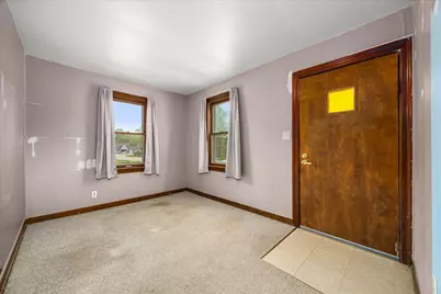 274 Kossuth Street, South Elgin, IL 60177 - Photo 2