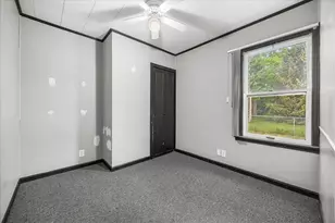 274 Kossuth St, South Elgin, IL 60177 - Photo 6