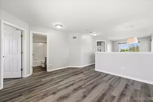 2940 White Thorn Cir, Naperville, IL 60564 - Photo 18