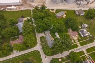 302 Norton St, Cabery, IL 60919 - Photo 34