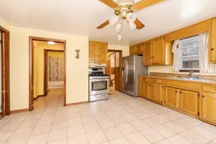 302 Norton St, Cabery, IL 60919 - Photo 16