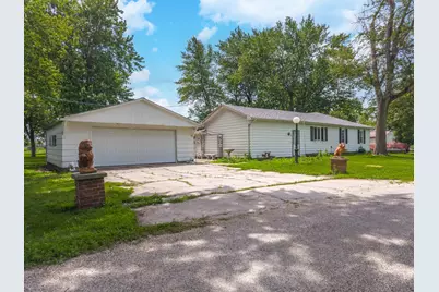 302 Norton Street, Cabery, IL 60919 - Photo 2