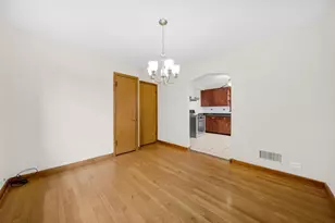6422 S Komensky Ave, Chicago, IL 60629 - Photo 8
