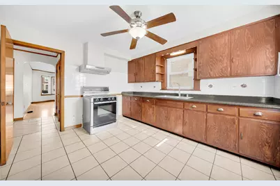 6422 S Komensky Avenue, Chicago, IL 60629 - Photo 10
