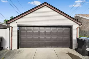 6422 S Komensky Ave, Chicago, IL 60629 - Photo 22