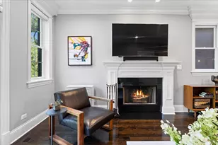 823 W Wolfram St, Chicago, IL 60657 - Photo 6