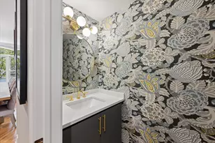 2338 N Oakley Ave, Chicago, IL 60647 - Photo 8