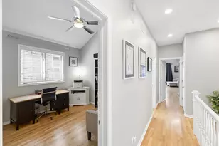 2338 N Oakley Ave, Chicago, IL 60647 - Photo 18