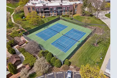 39 The Court Of Cobblestone Court, Northbrook, IL 60062 - Photo 46