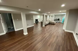 8136 S Luella Ave, Chicago, IL 60617 - Photo 22