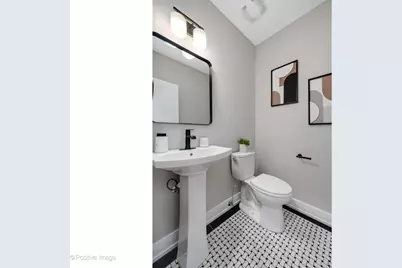 3107 N Oakley Avenue, Chicago, IL 60618 - Photo 6